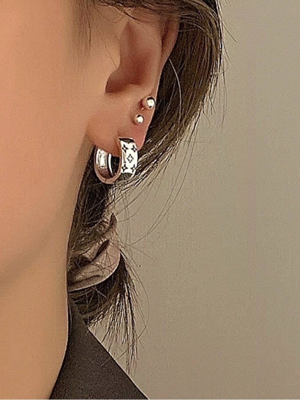 Sterling Silver Plated Silver Huggie Hoop Earrings Minimalist - Picture 5 of 15